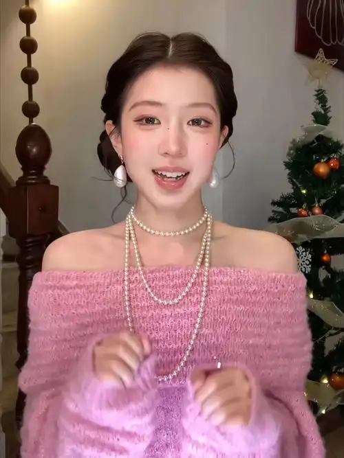 草莓破解版版本选择与安装顺序示意